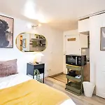 Studio In Heart Of Paris