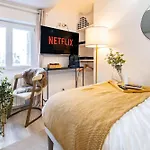 Studio In Heart Of Paris