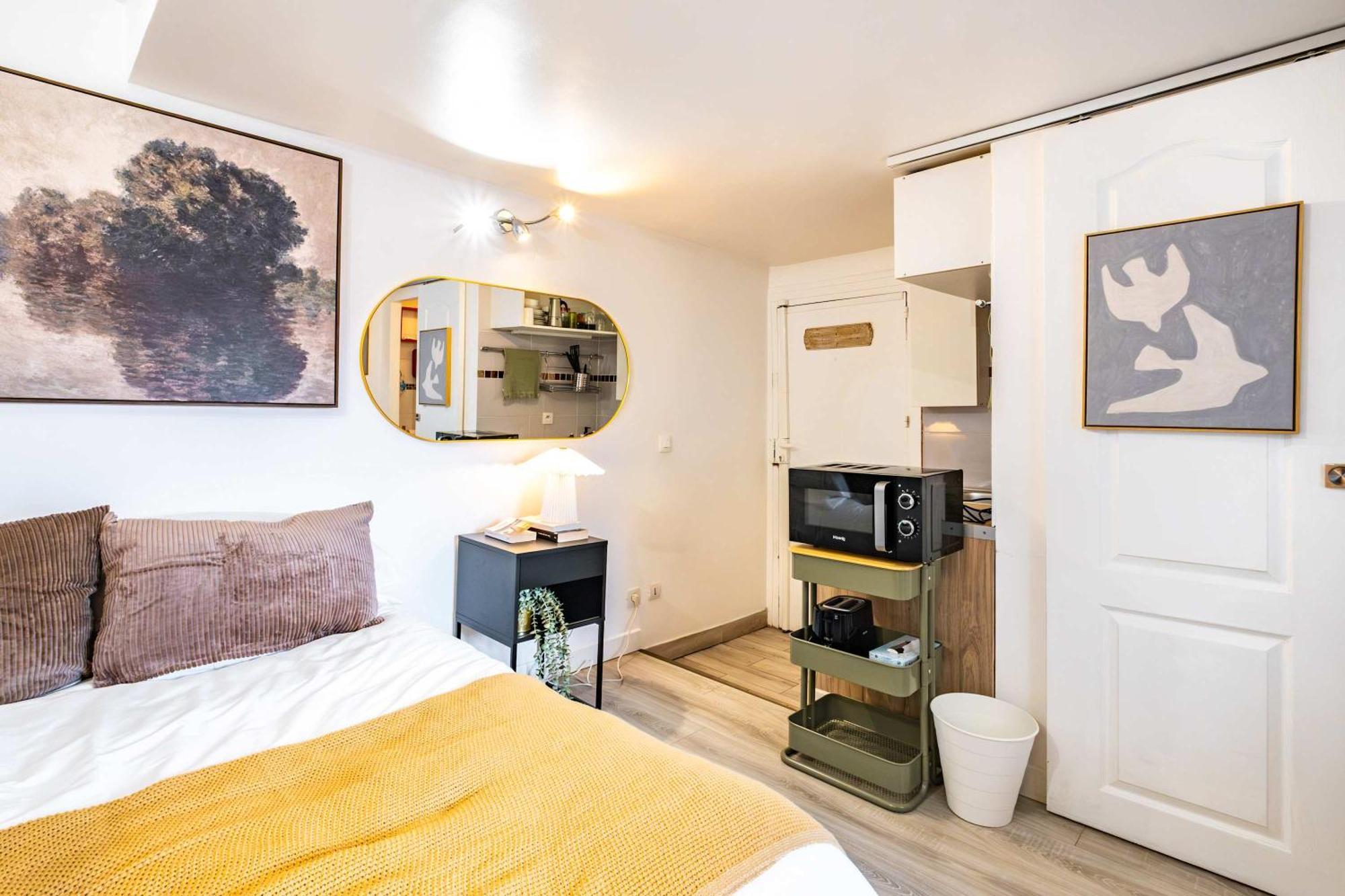Apartment In Heart Of
